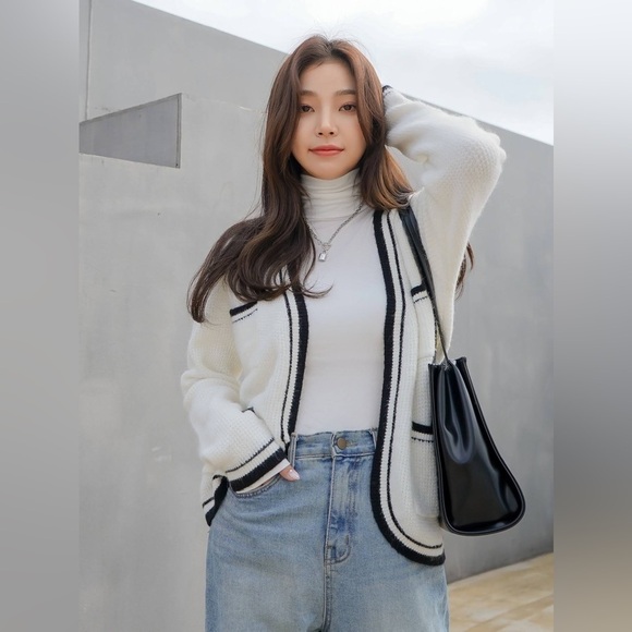 Preppy Classic White Black Varsity Open Cardigan Sweater sz Small - Picture 3 of 11